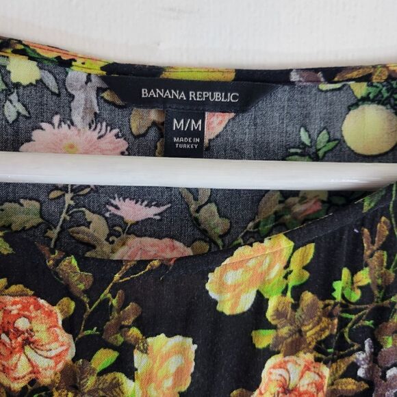 Banana Republic Floral Rayon Blouse with Side Tie Details - Picture 4 of 8